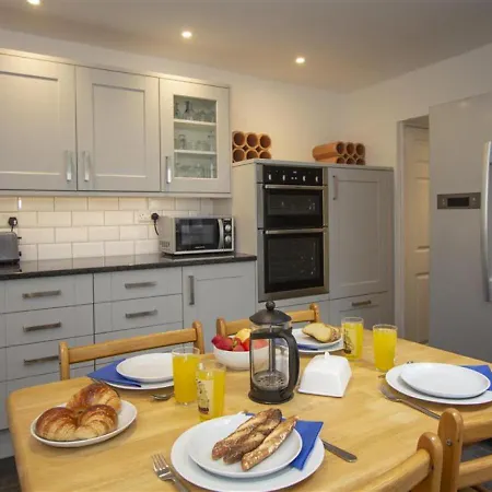 4 Draycott Terrace