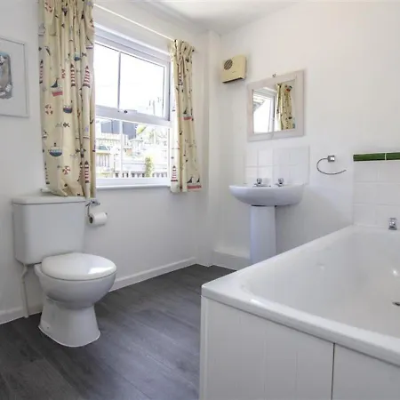 Holiday home 4 Draycott Terrace